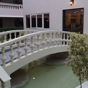 Athena Hotel